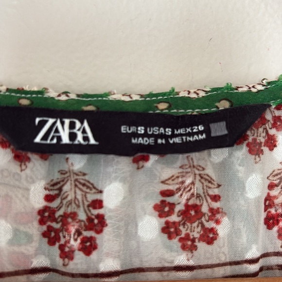 ZARA Ruffle Frills Floral Print Dress V-neck Midi Size S Green Blogger Favorite - Picture 10 of 16